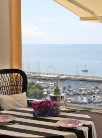 Apartment W Stunning View - Marina - Free Parking & Ac Funchal  Eksteriør billede